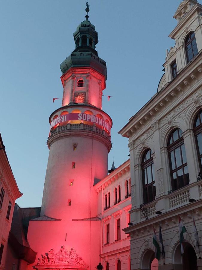Gold 3 Apartment Sopron Exterior photo